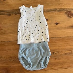 Quincy Mae 6-12 month bloomer set